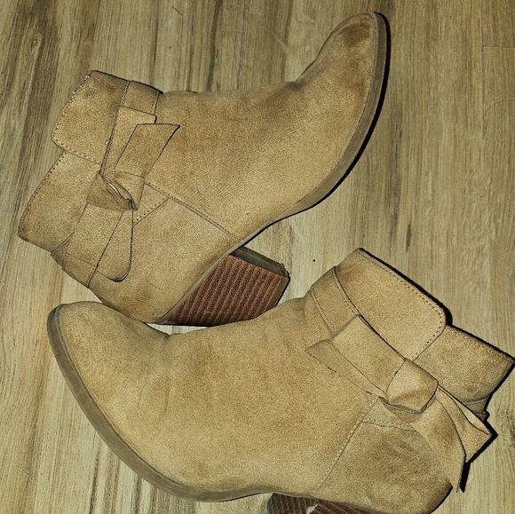 Torrid faux suede booties with side bow - Picture 3 of 9
